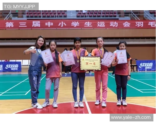 武汉羽毛球队比赛经验分享与提升策略的深入探讨 武汉羽毛球队比赛经验分享与提升策略的深入探讨